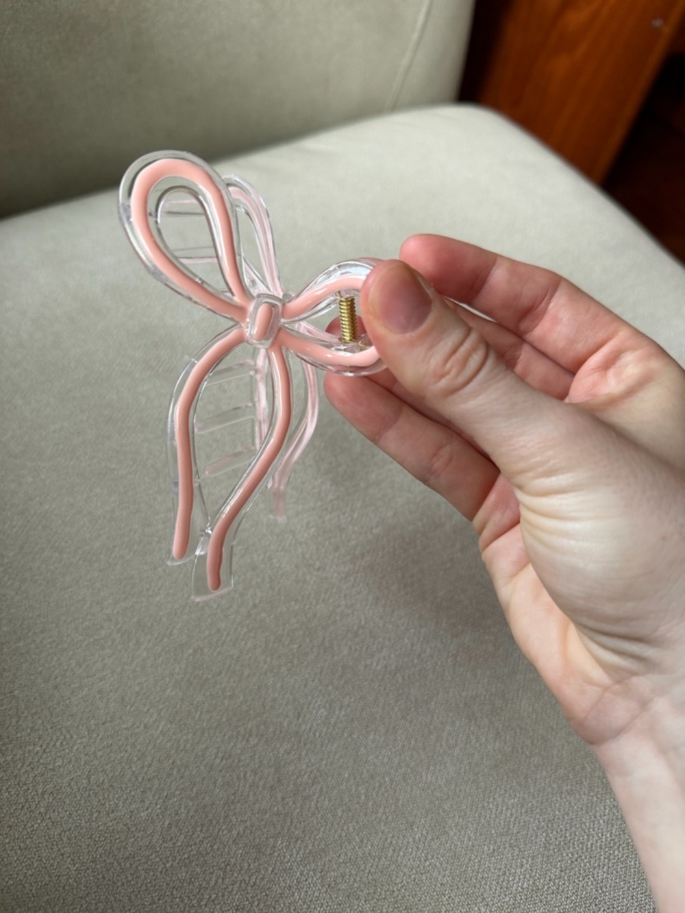 Pink Bow Claw Clip Anthropologie - Picture 7 of 7